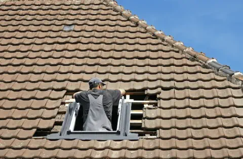 Pose de velux - La Roquette-sur-Siagne